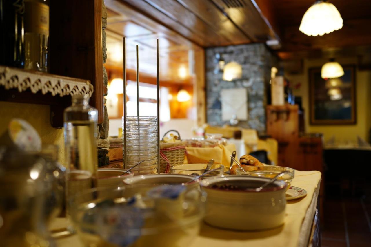 Hotel Cime Bianche ブレウイル・チェルヴィナイア エクステリア 写真