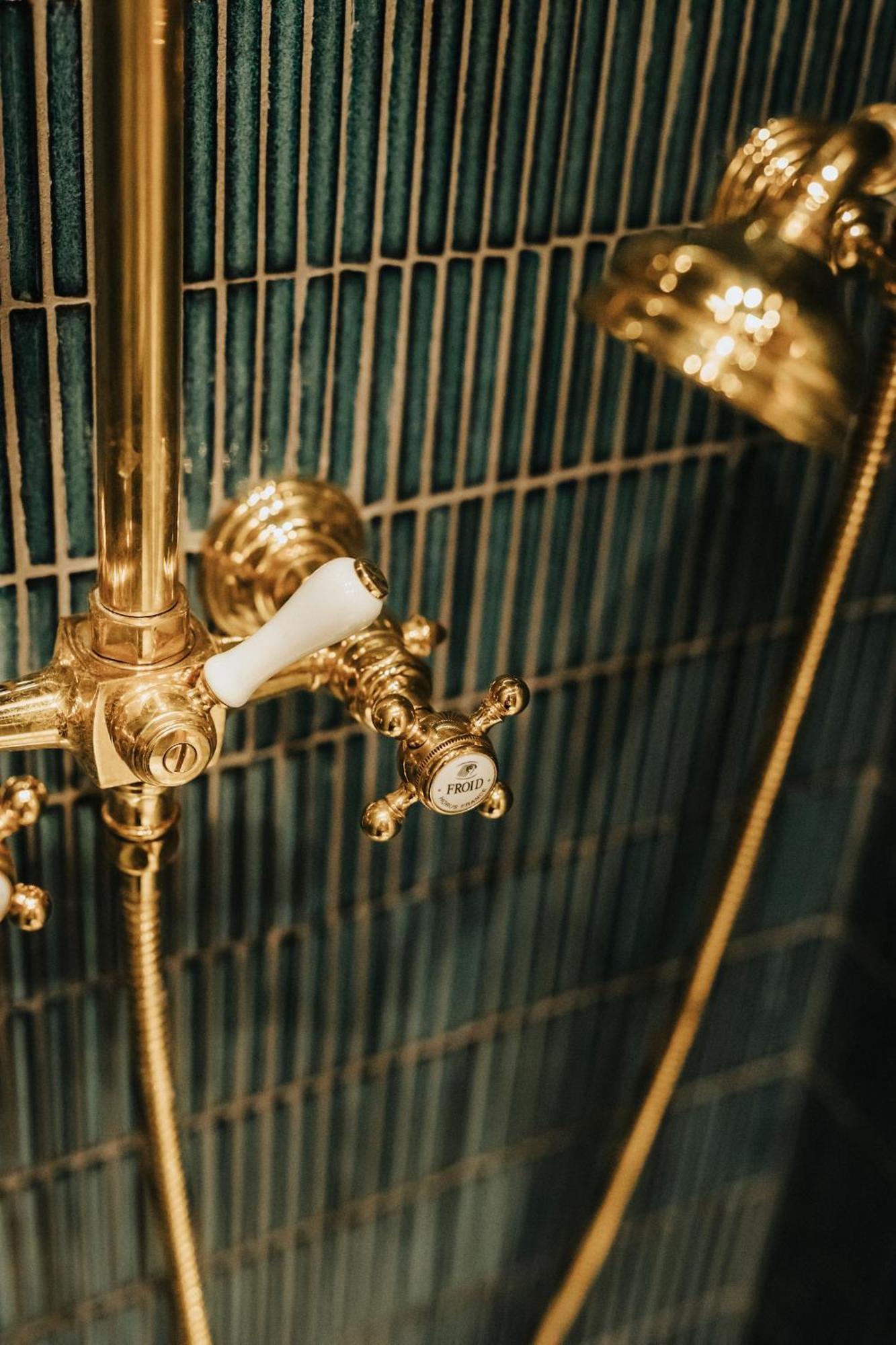 Hotel Cime Bianche ブレウイル・チェルヴィナイア エクステリア 写真