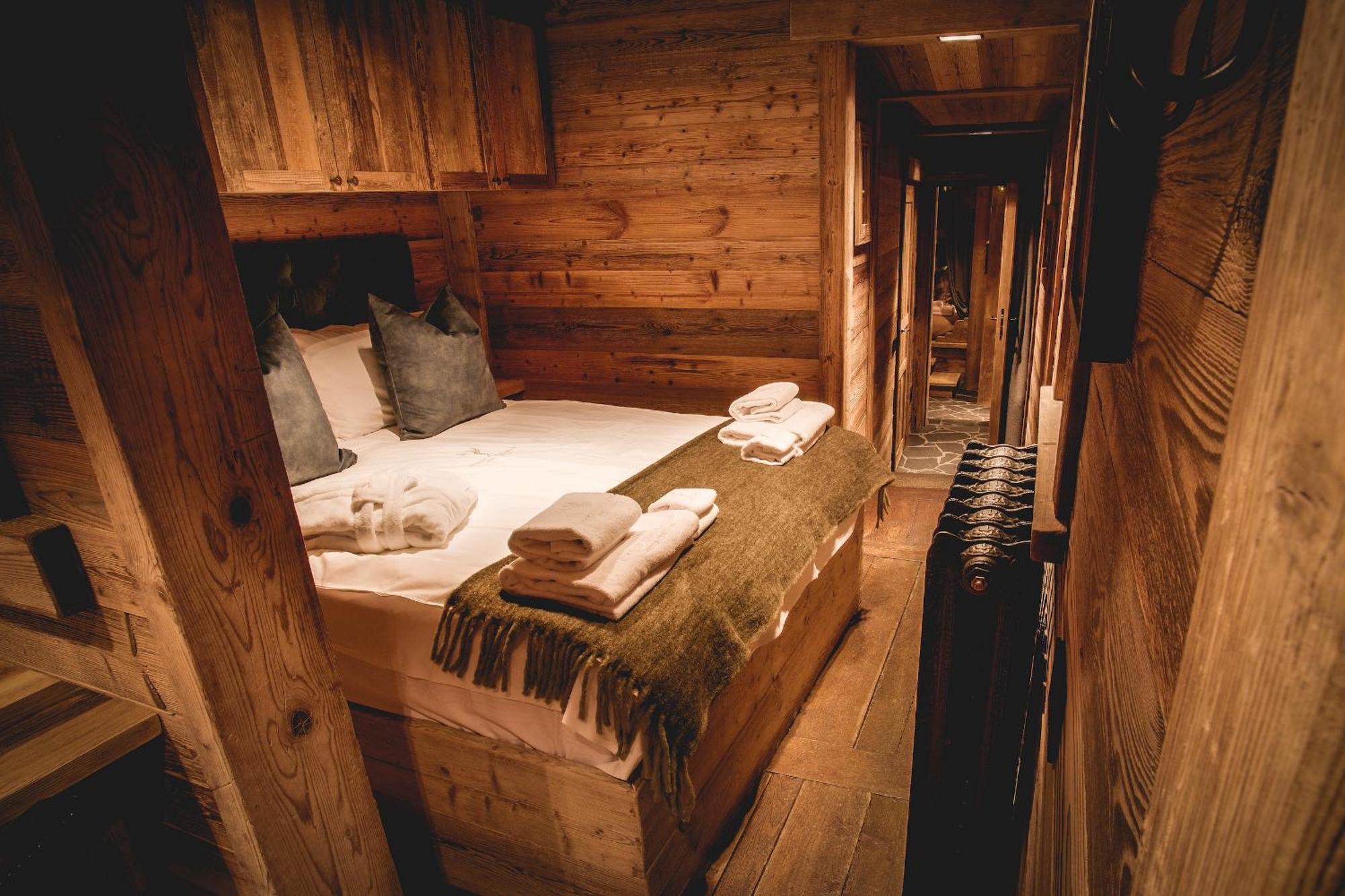 Hotel Cime Bianche ブレウイル・チェルヴィナイア エクステリア 写真
